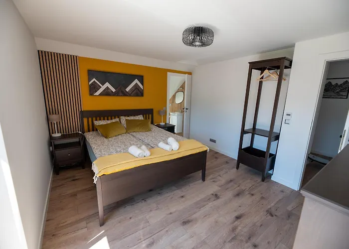 Obok Korbielowa * Krzyzowki